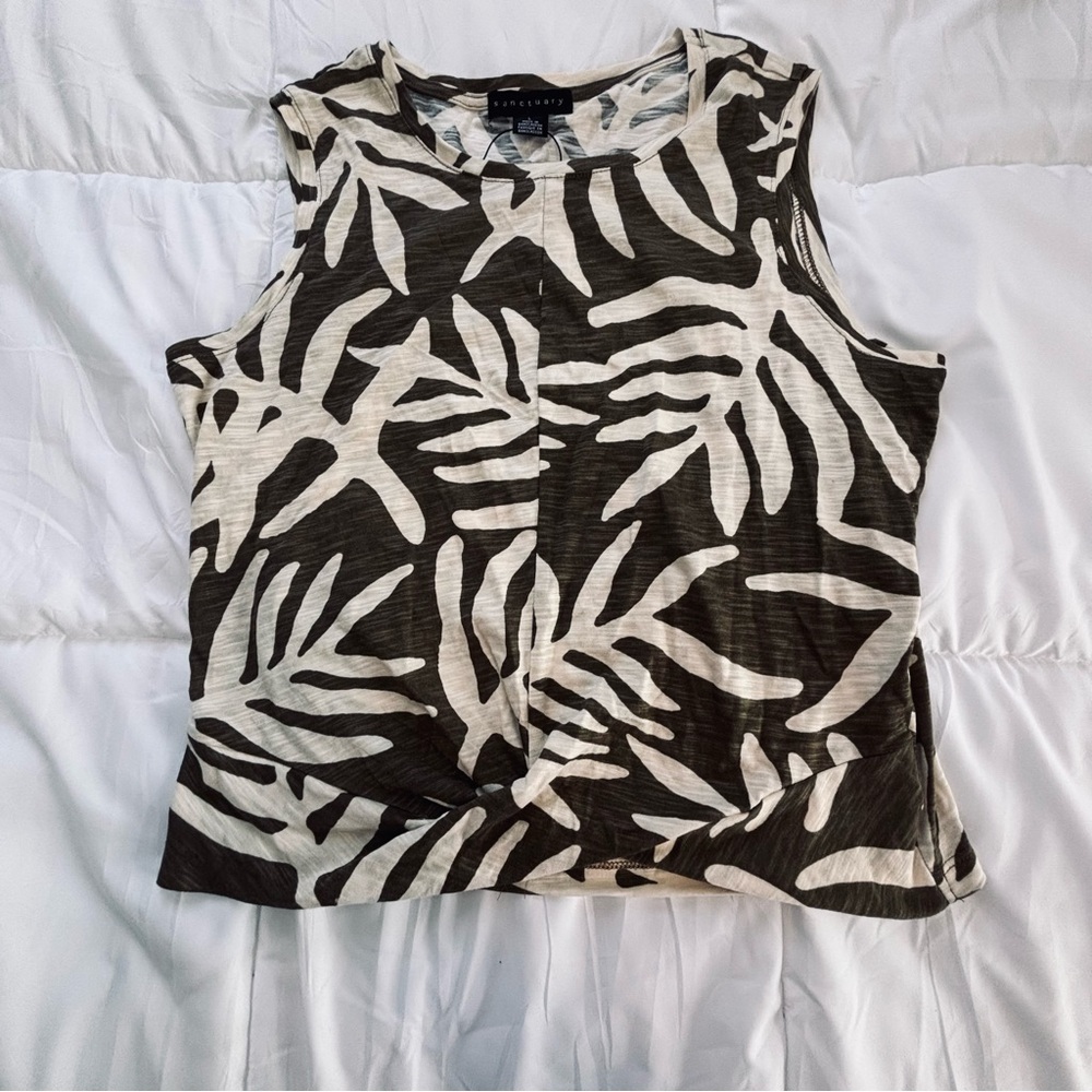 Sanctuary green and White Leaf Print Tank Top